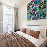 High-End Apartments With Ac & Parking By Easybnb Premium * פראג