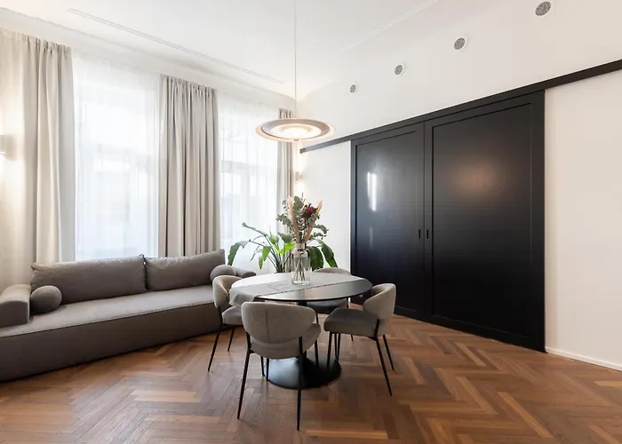 High-end With Ac Steps From Wenceslas Square By Easybnb Premium Lägenhet *
