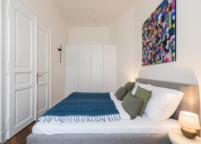 High-end With Ac Steps From Wenceslas Square By Easybnb Premium Prag